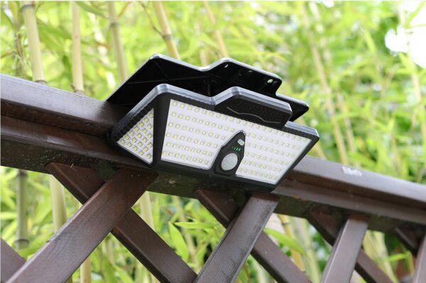 Solar Lights Clip On Solar Motion Sensor Clamp Lights IP65 Waterproof Wall Lights