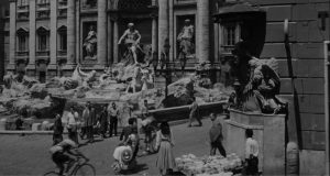 In the mid-20th century, with the global popularity of the movie "Roman Holiday", the Trevi Fountain in Rome became known to the world as one of the filming locations of the movie and attracted a large number of tourists to visit and make wishes.