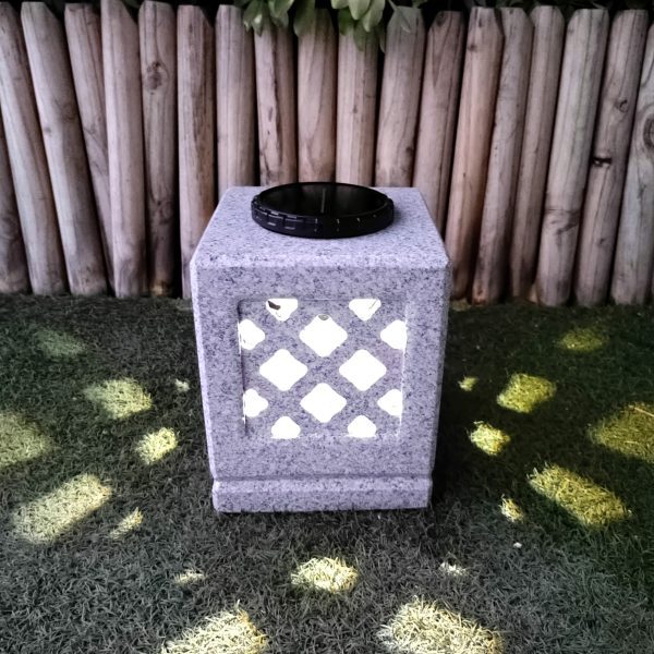 Solar Stone Lamp